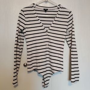 Express Striped V-Neck Long Sleeve Bodysuit